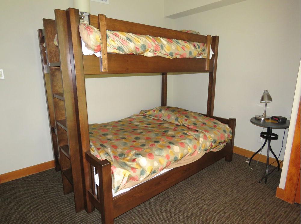 Lodging Ovations Hotel Whistler Luaran gambar
