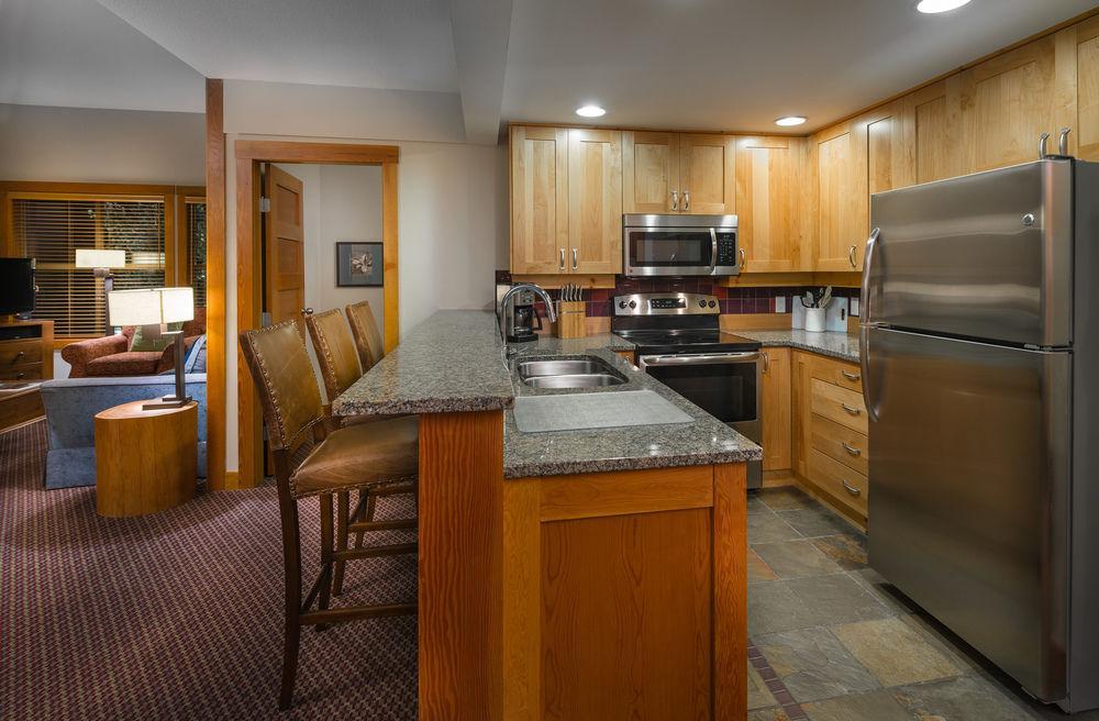Lodging Ovations Hotel Whistler Luaran gambar