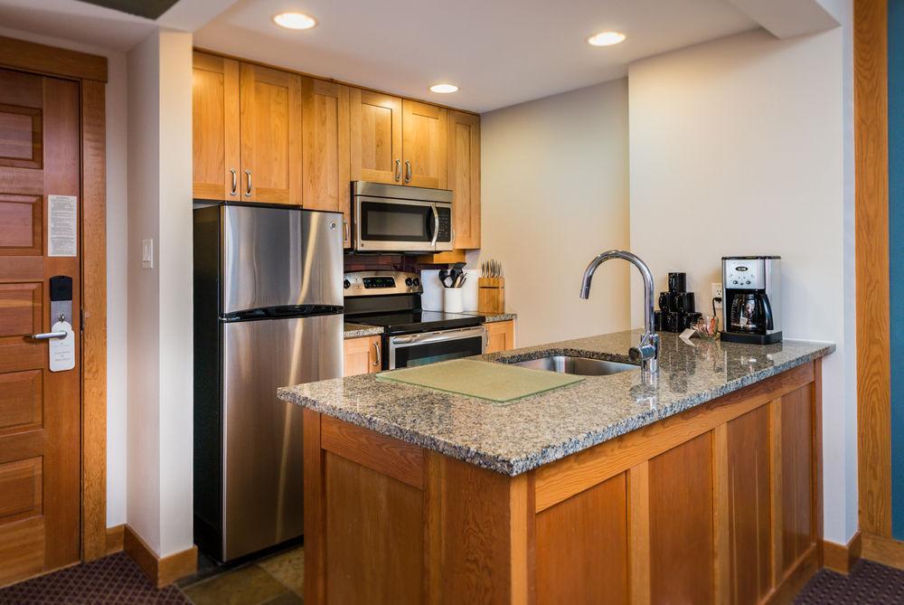 Lodging Ovations Hotel Whistler Luaran gambar