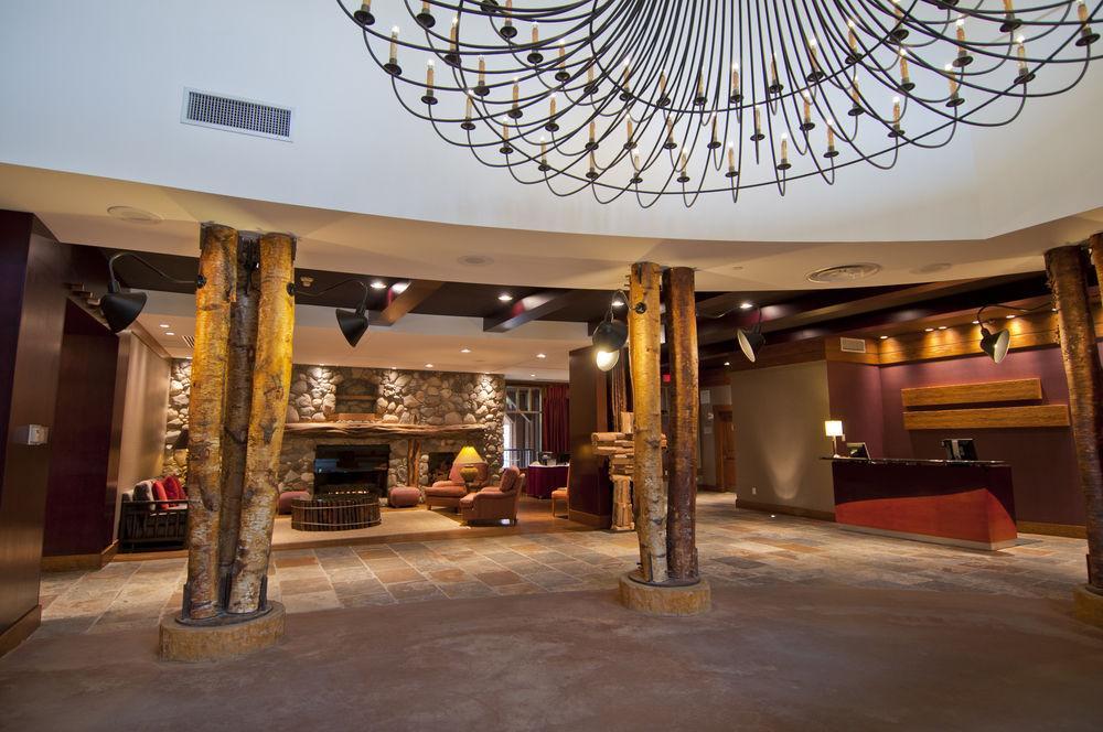 Lodging Ovations Hotel Whistler Luaran gambar