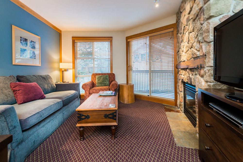 Lodging Ovations Hotel Whistler Luaran gambar